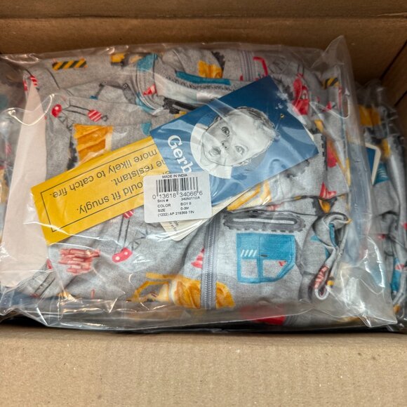 0-3 Month Viscose Baby Boys Construction Trucks Zipper Pajamas - Picture 3 of 3